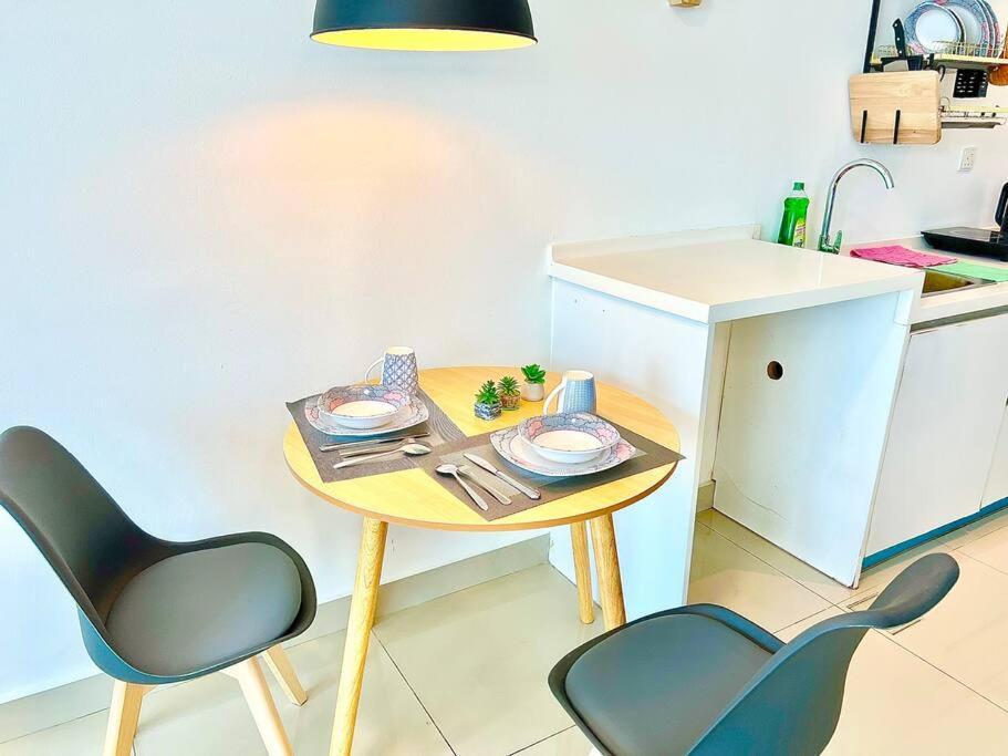 G 1-5Pax Cozy Home Trefoil Setia Alam 100Mps Wifi & Tv Sccc Exteriér fotografie